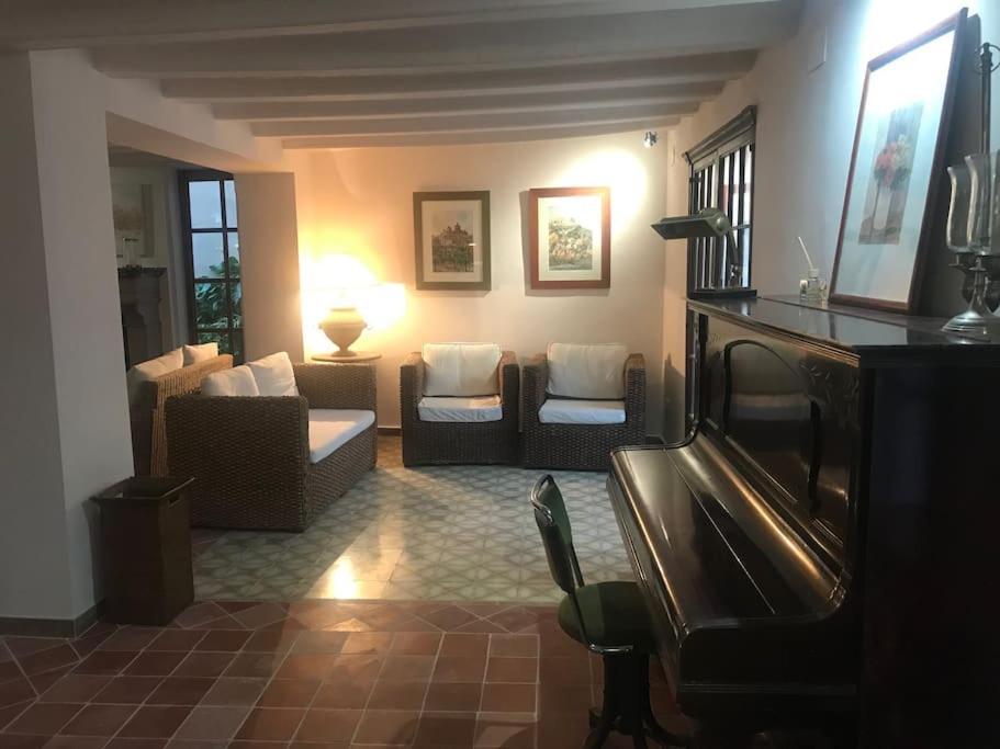Ca Margalef - Casa Rural Con Encanto Ginestar 外观 照片